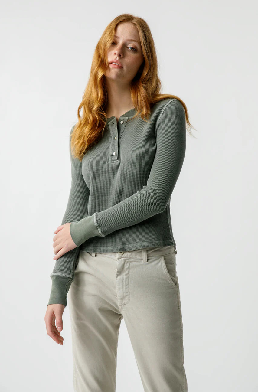 AMO Thermal Henley in Tea Leaf