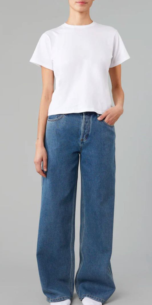 STILL HERE The Walker Jean in Cloud Classic Wash