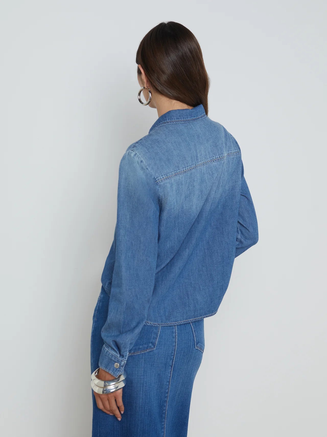 L’AGENCE ISLA Denim Shirt in Anvil