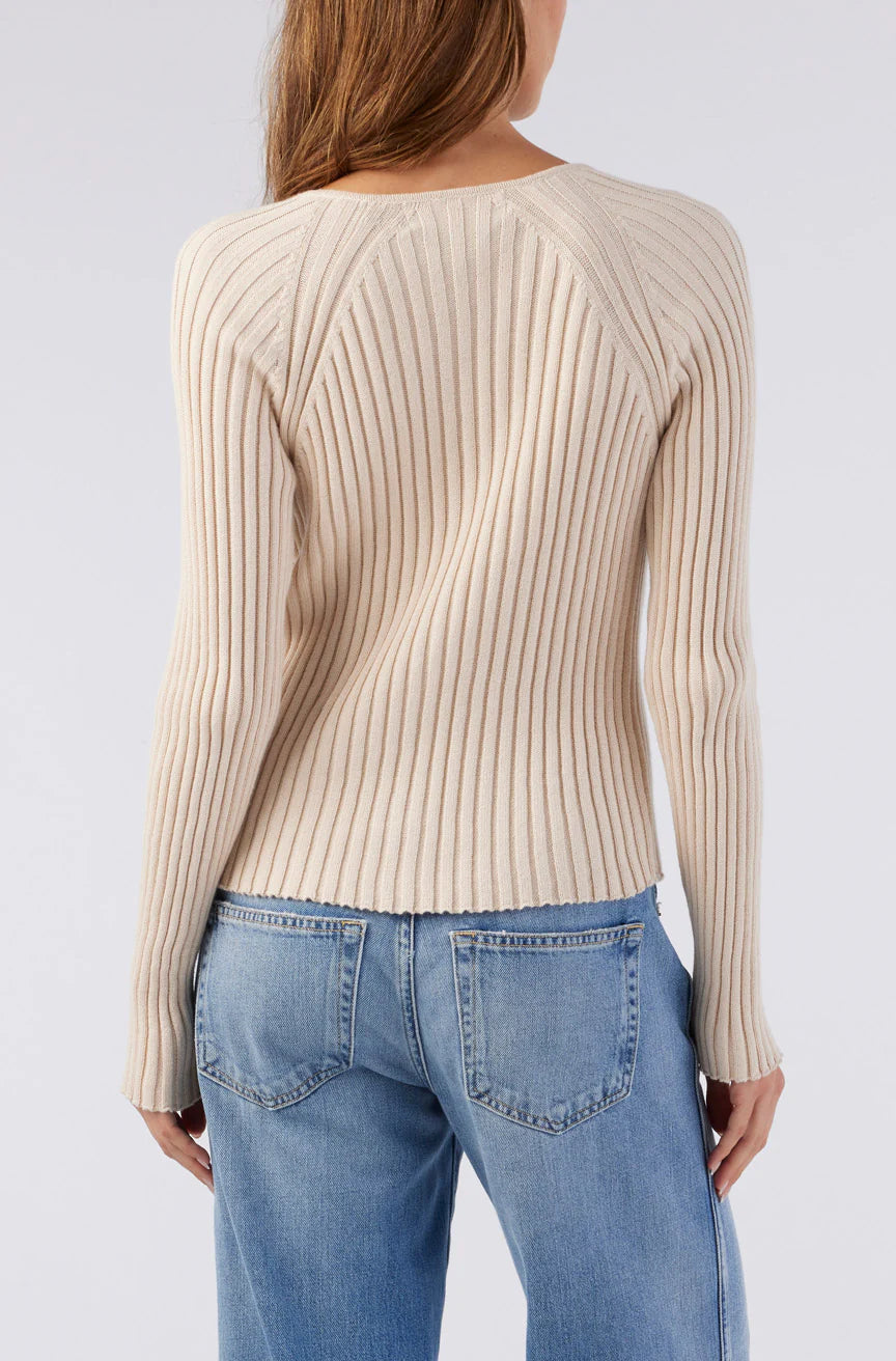 AMO Ada Sweater in Latte